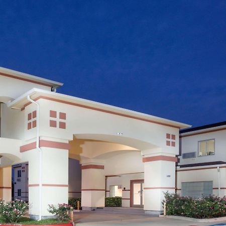 Super 8 By Wyndham Brenham Tx Hotel Kültér fotó